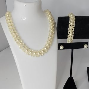 ▪︎NEW! SHB Faux Pearl Jewelry Set